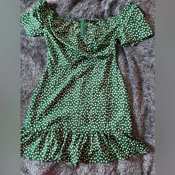 green flower dress shein SHEIN Plus Floral Print Ruched Sweetheart Neck Puff Sleeve Organza Dress